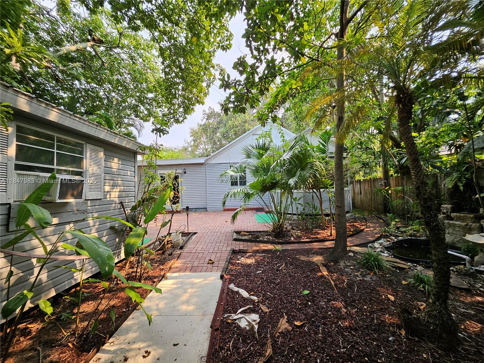 DANIA HEIGHTS EXT - Residential Lease