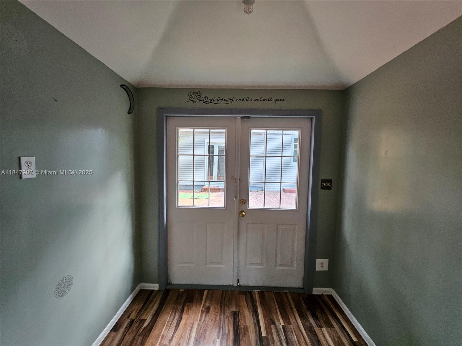 DANIA HEIGHTS EXT - Residential Lease