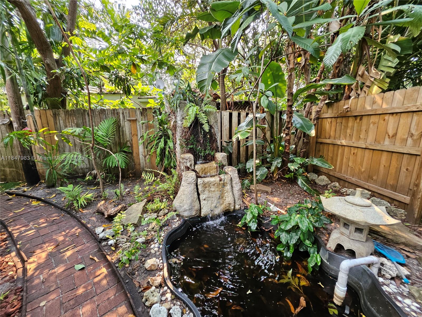 DANIA HEIGHTS EXT - Residential Lease