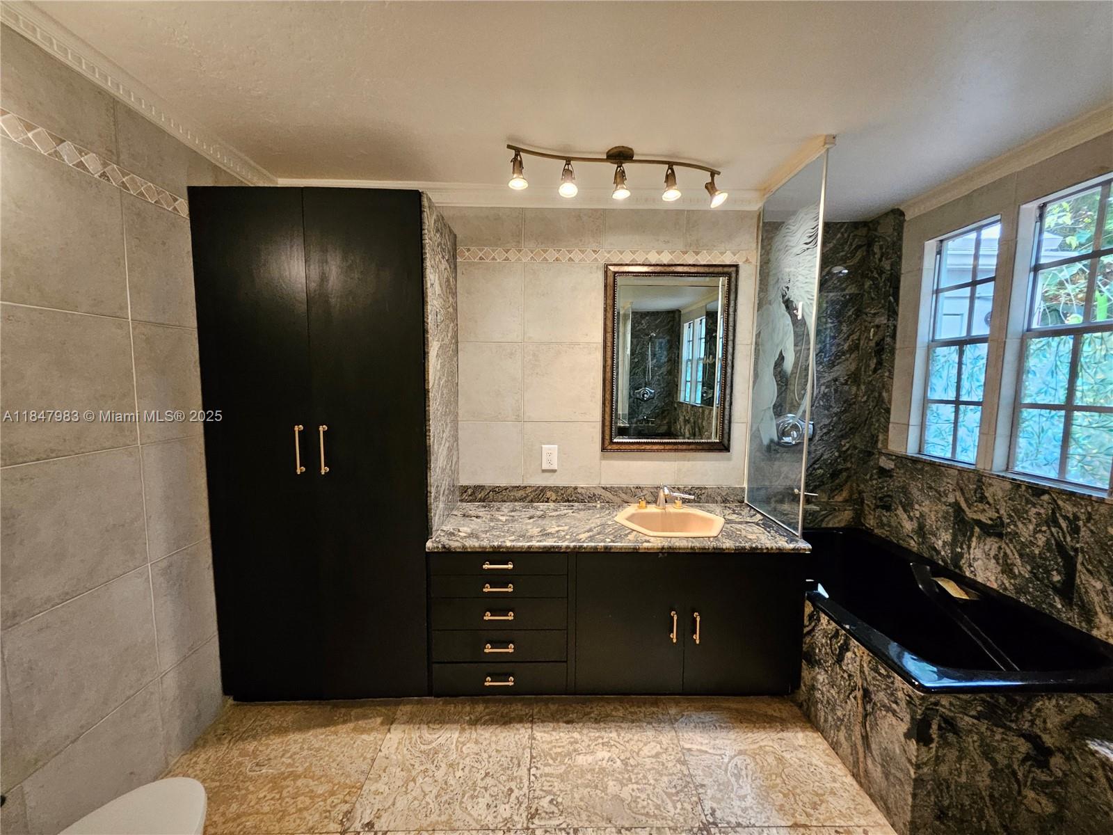 DANIA HEIGHTS EXT - Residential Lease