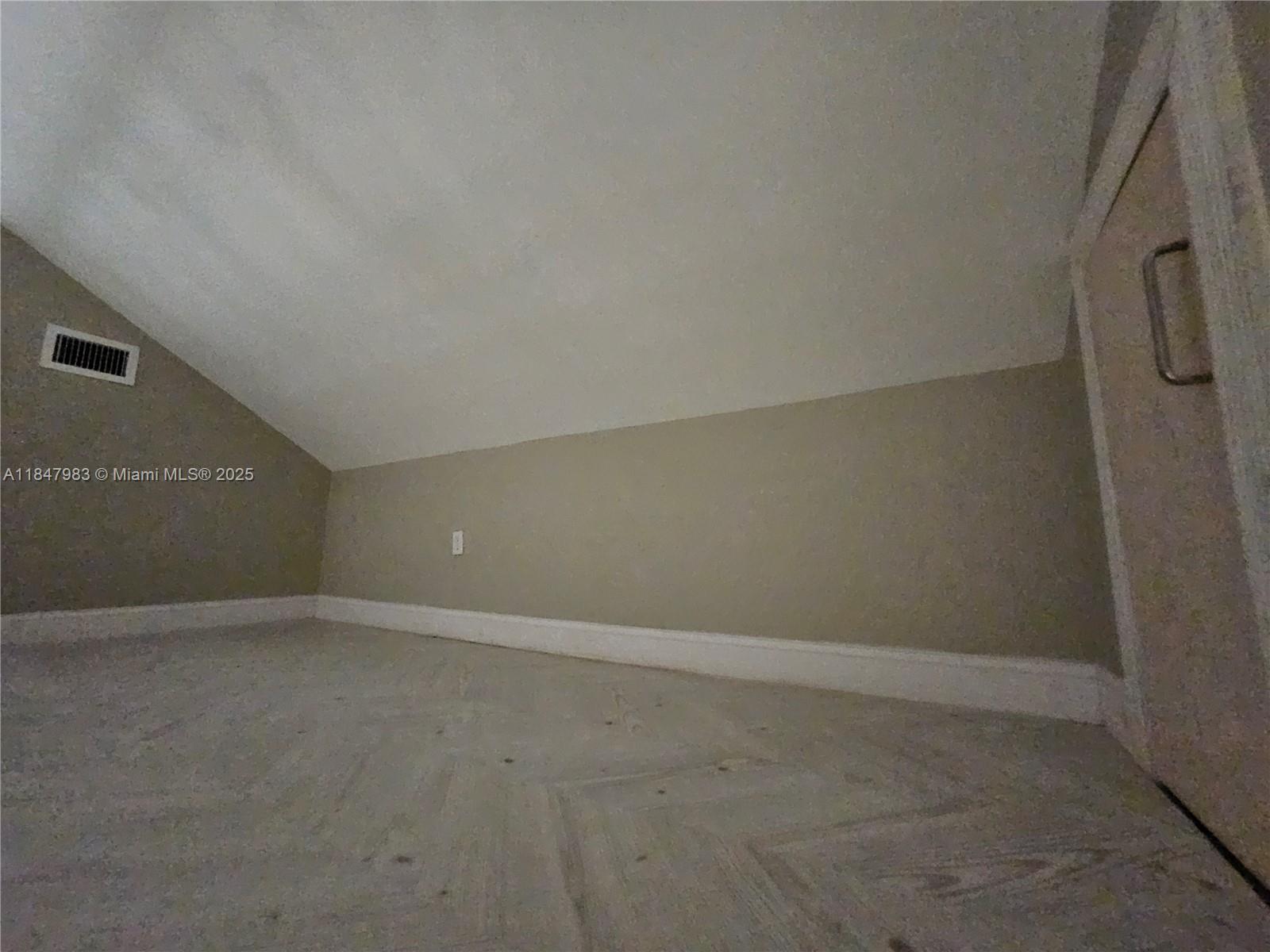 DANIA HEIGHTS EXT - Residential Lease