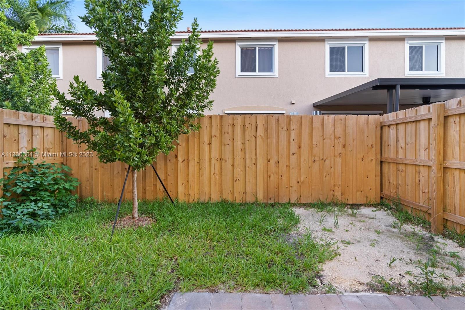 TOWNS AT SEASCAPE - Residential Lease