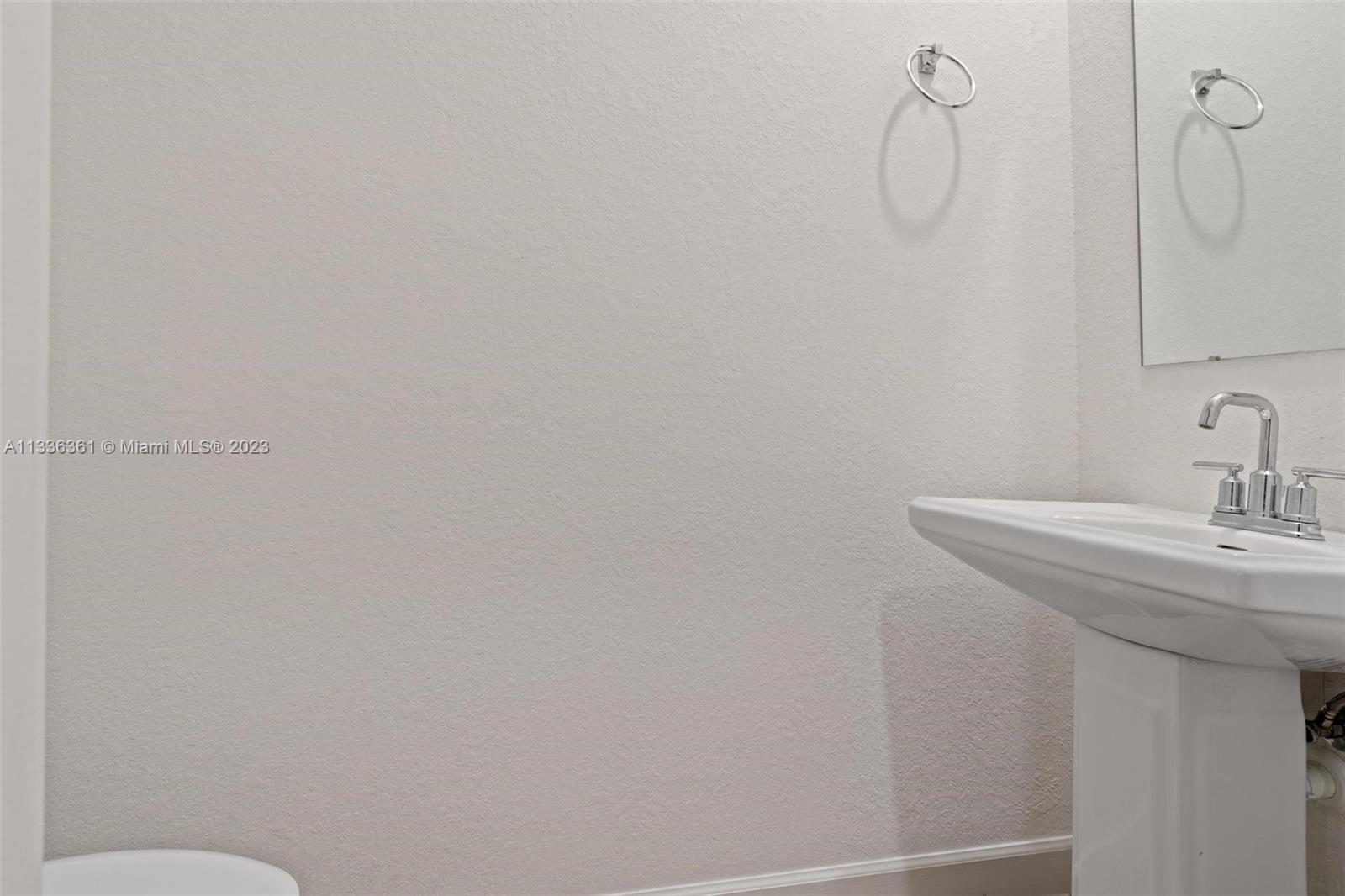 TOWNS AT SEASCAPE - Residential Lease