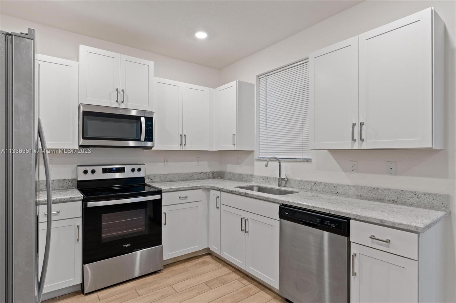 TOWNS AT SEASCAPE - Residential Lease