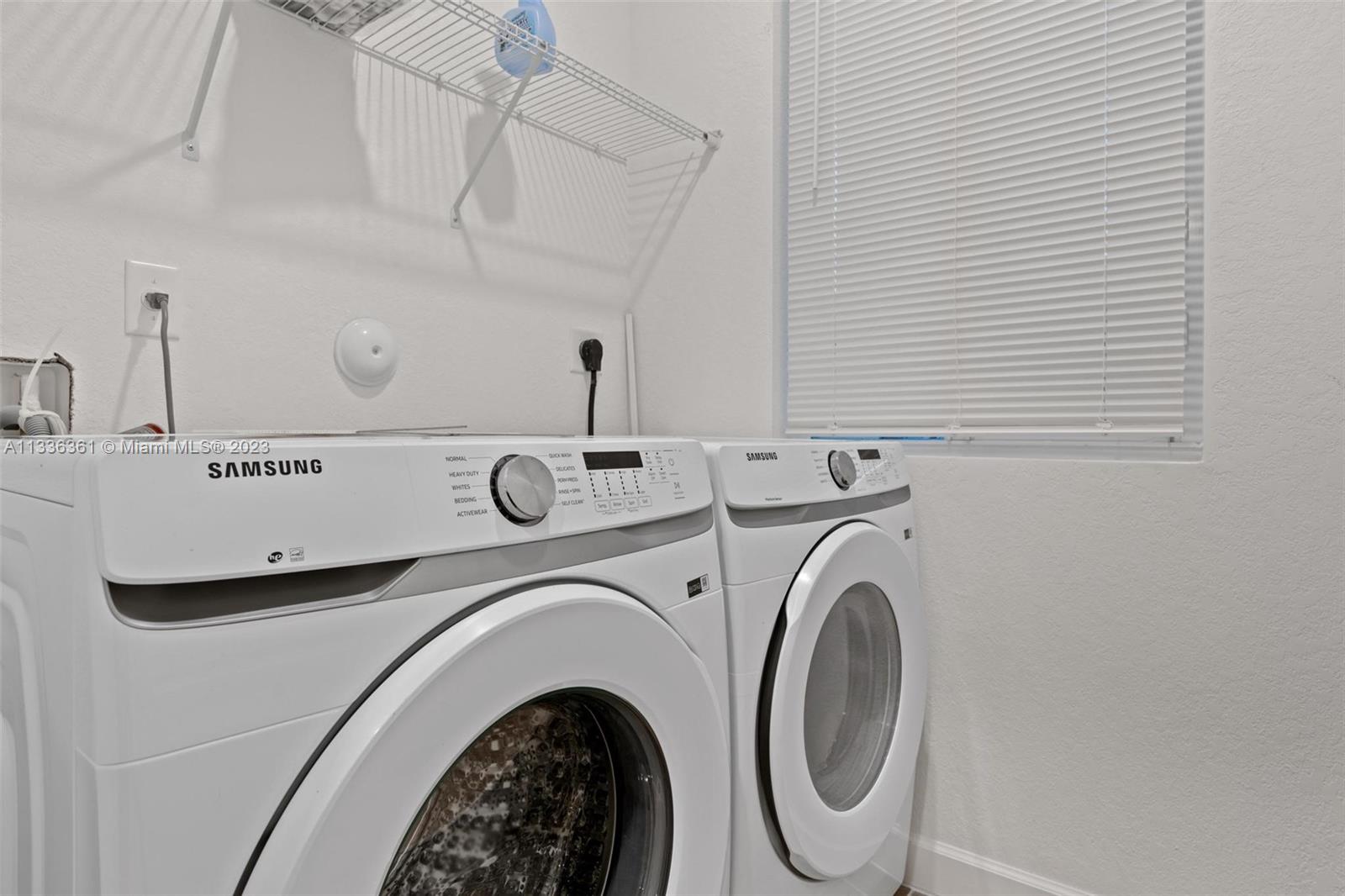 TOWNS AT SEASCAPE - Residential Lease