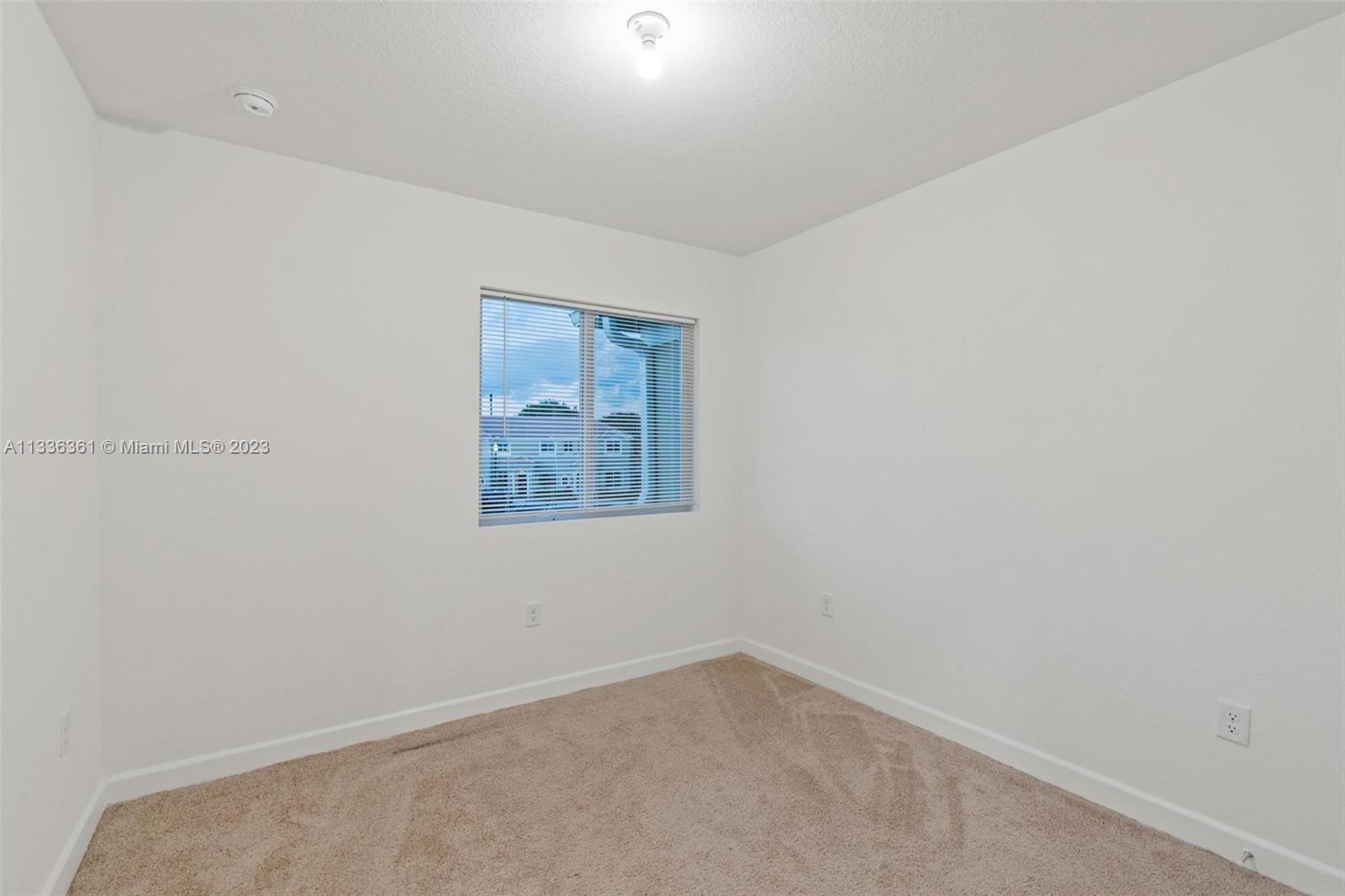 TOWNS AT SEASCAPE - Residential Lease