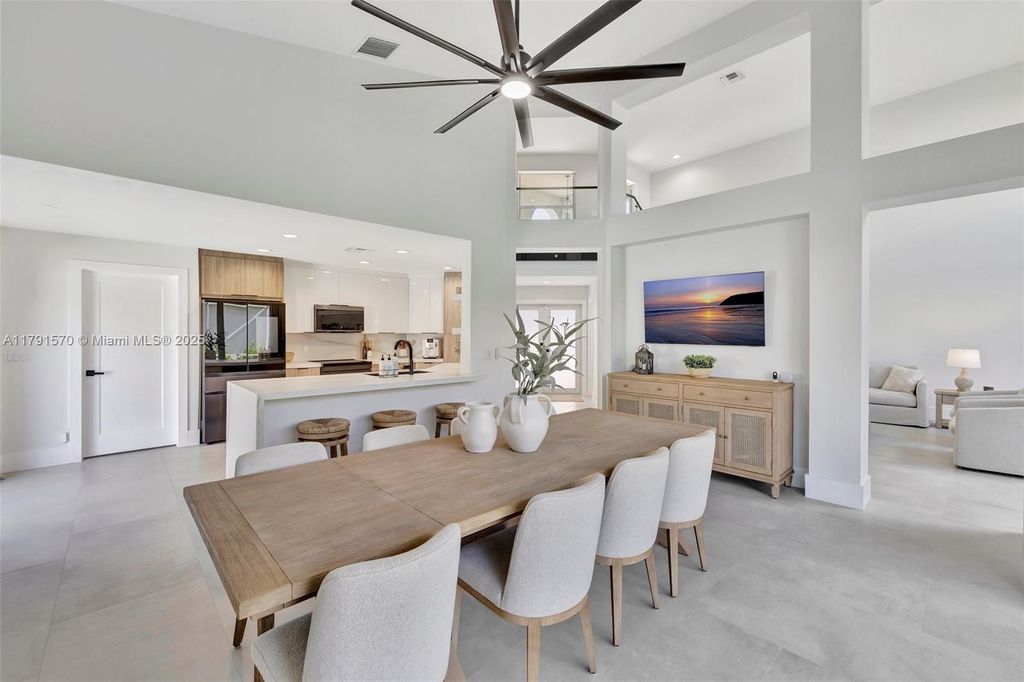 Photo of 6393 Brava Way, Boca Raton, FL 33433 (MLS # A11791570)