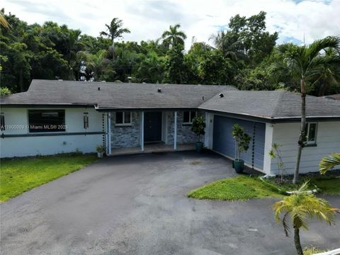 10220 SW 160th St 10220 Miami FL 33157