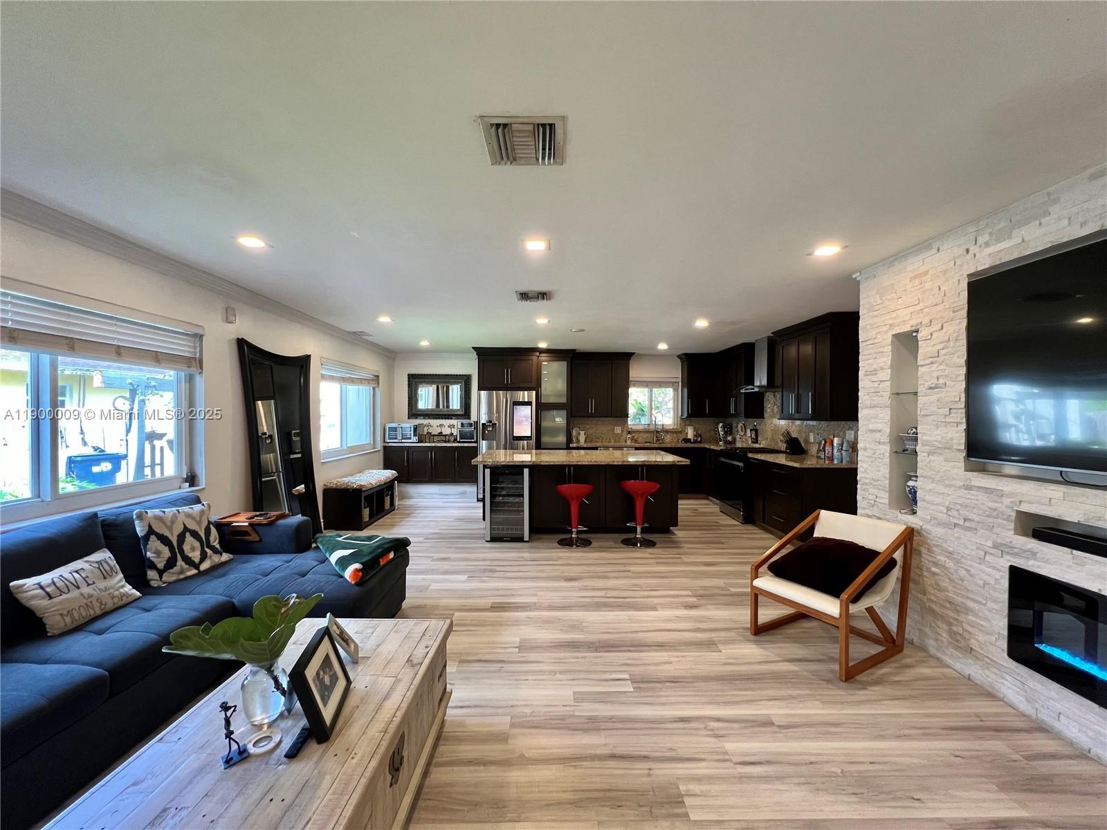 FAIRWAY PARK SEC 5 - Residential Lease