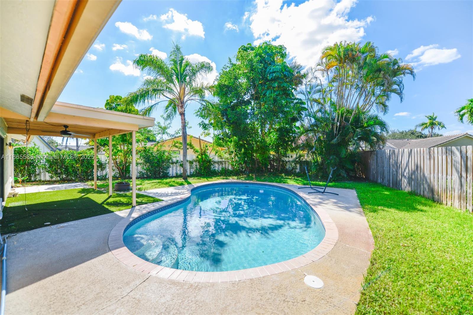 4/2 POOL HOME in desired Forest Hills. Four Bedroom Single Family Home with Vaulted Ceilings, Fenced-in backyard and Solar Heated Pool. Two car garage. Freshly painted. Open kitchen with granite countertops and huge pantry. Tile in all Bedrooms. Close distance to Publix and other stores, highways and parks. A-rated Elementary School. Lawn & Pool service included in Rent payment. NEWER APPLIANCES: fridge, stove and microwave and washer and dryer. No HOA. Rapid approval.