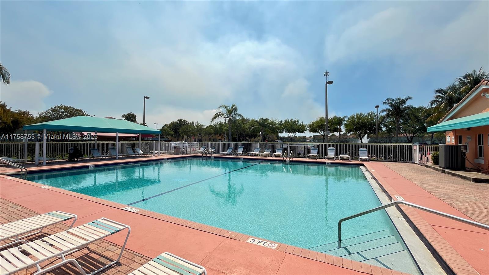 SHOMA TOWNHOMES AT KEYSCO - Residential