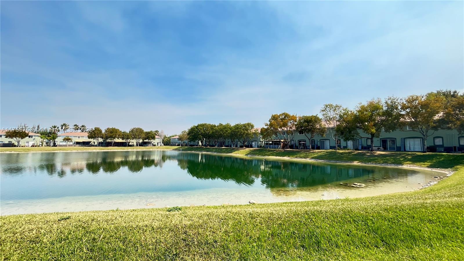 SHOMA TOWNHOMES AT KEYSCO - Residential