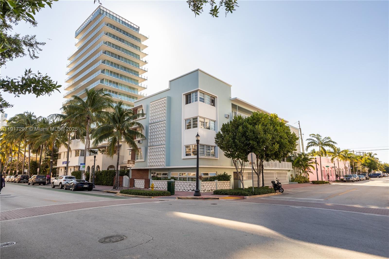 158 Ocean Dr 404/405