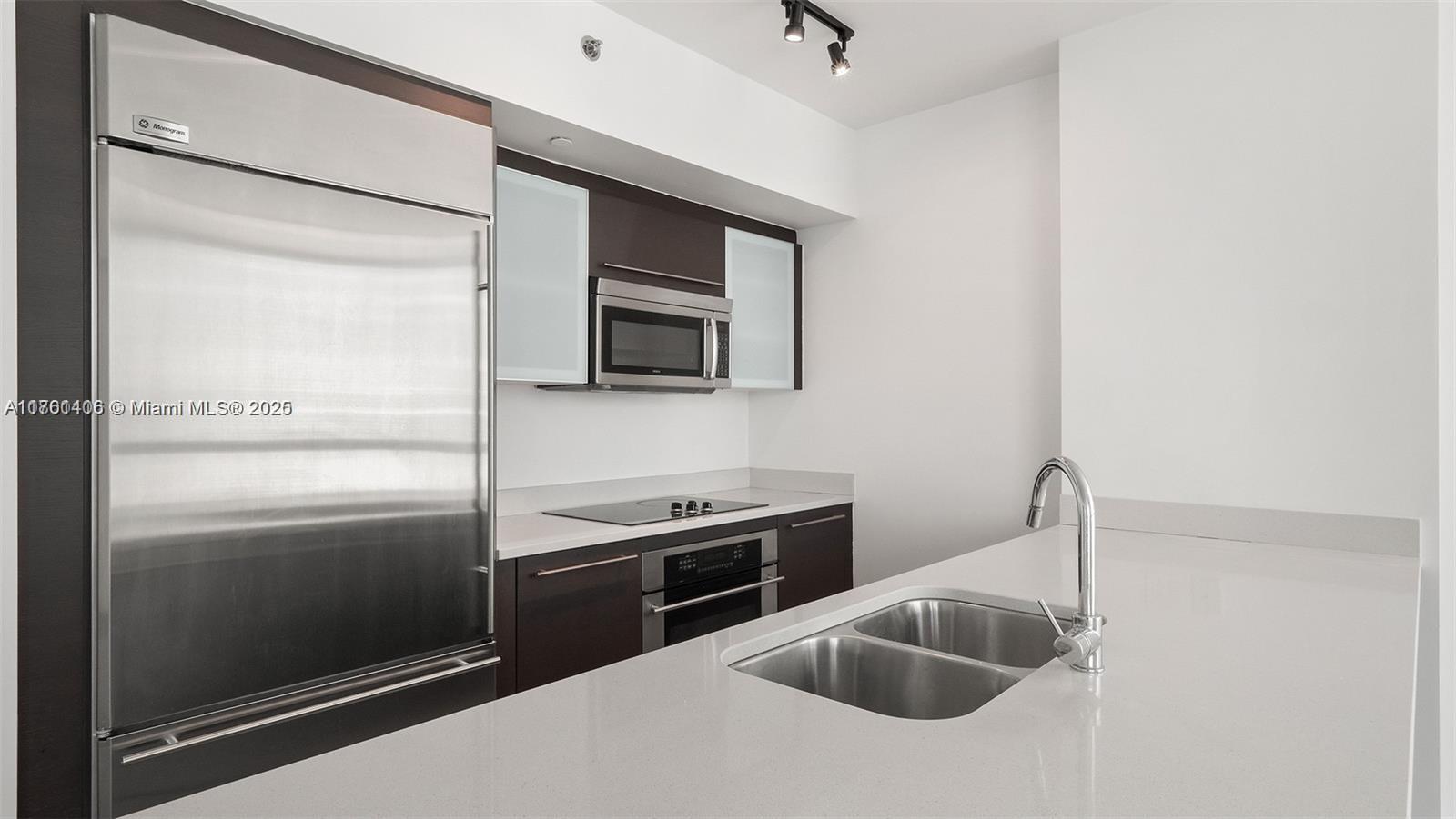 55 SE 6th St 3701