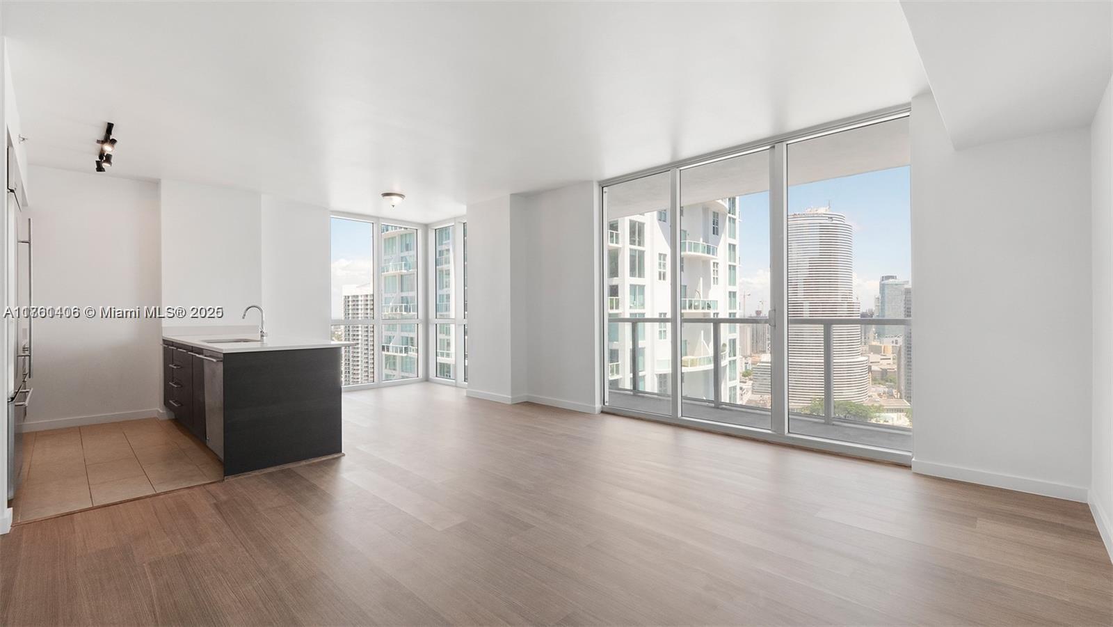 Property for Sale at 55 Se 6th St 3701, Miami, Broward County, Florida - Bedrooms: 2 
Bathrooms: 2  - $675,000