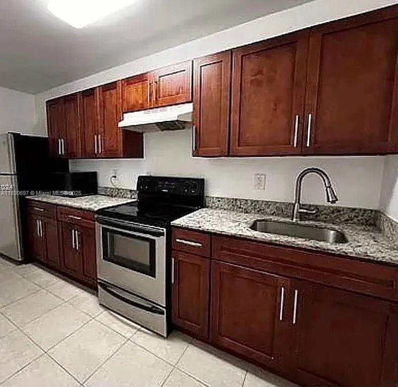 635 NW 22nd Rd