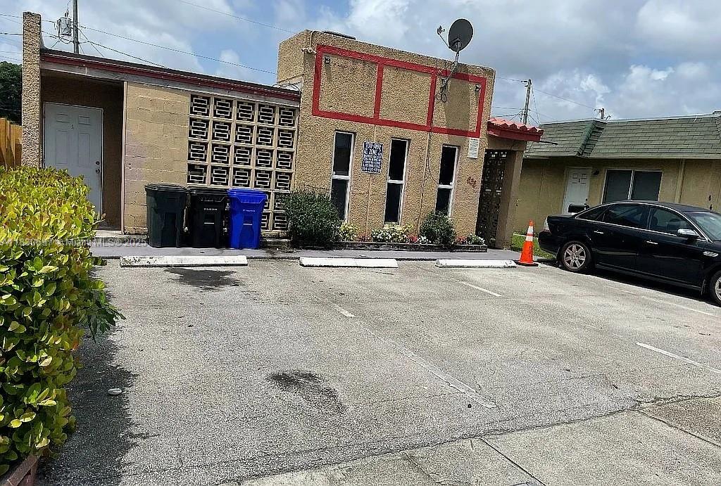 Fully Leased Fourplex Asset | Core Fort Lauderdale Location 7.04% CAP Rate
An exceptional opportunity to acquire a fully leased, turnkey four-unit multifamily property in one of Fort Lauderdale’s strongest rental sub-markets. This income-producing asset offers immediate cash flow and long-term value appreciation, making it well-suited for both portfolio expansion and strategic 1031 exchange placement.
Asset Highlights:
4 Fully Occupied Units| Separately metered for water
Private Off-Street Parking. High tenant retention appeal
1,810 SF Total Living Area. Low-maintenance construction
5 Bedrooms / 4 Bathrooms. Functional and efficient layouts
Prime Urban Location:
Positioned within minutes of Downtown Fort Lauderdale, Las Olas, and major transit routes.