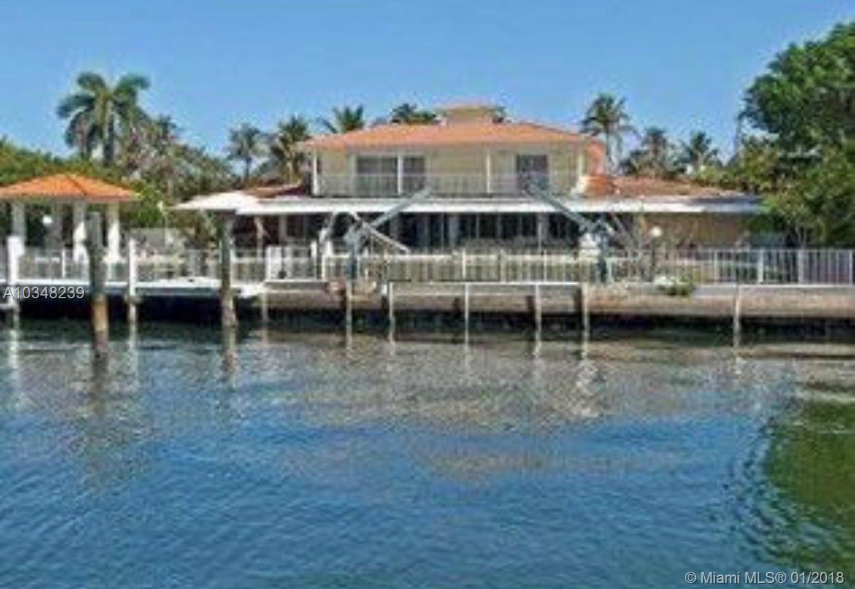 GOLDEN BEACH SEC F - Residential