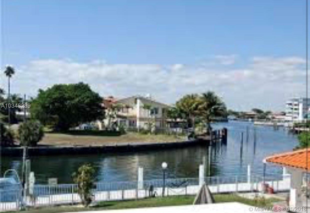 GOLDEN BEACH SEC F - Residential