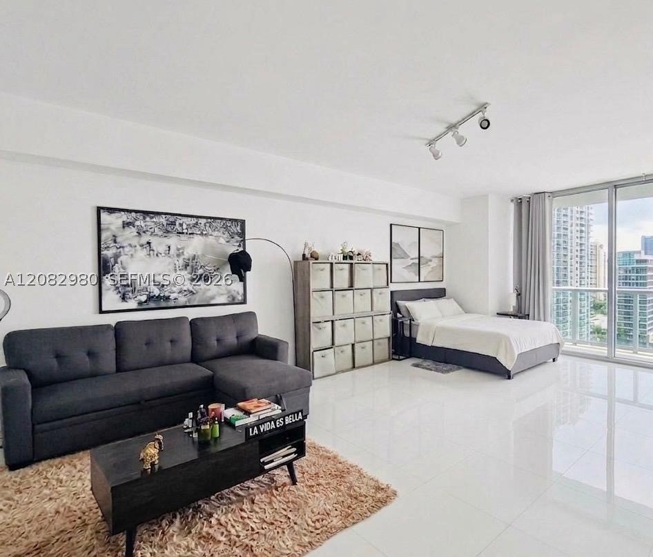 475 Brickell Ave 4610