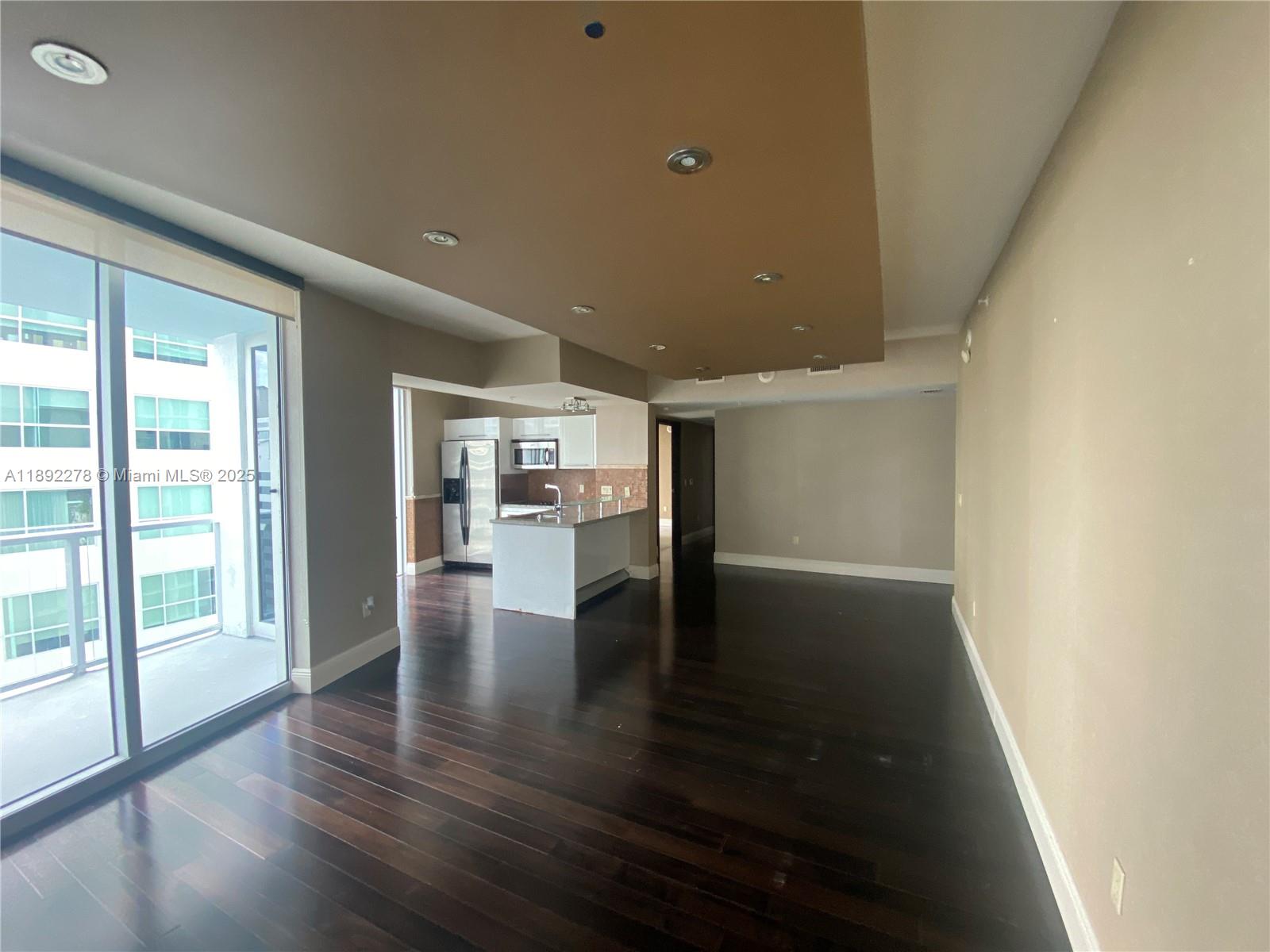 185 SW 7 ST 2312