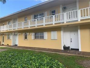 430 Se 2nd Ave 3, Deerfield Beach, Broward County, Florida - 2 Bedrooms  
1 Bathrooms - 