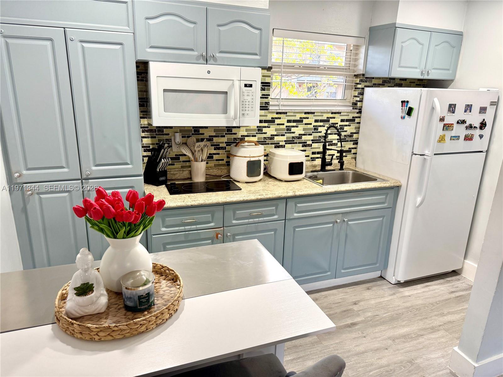 VILLAS SAN MIGUEL CONDO - Residential