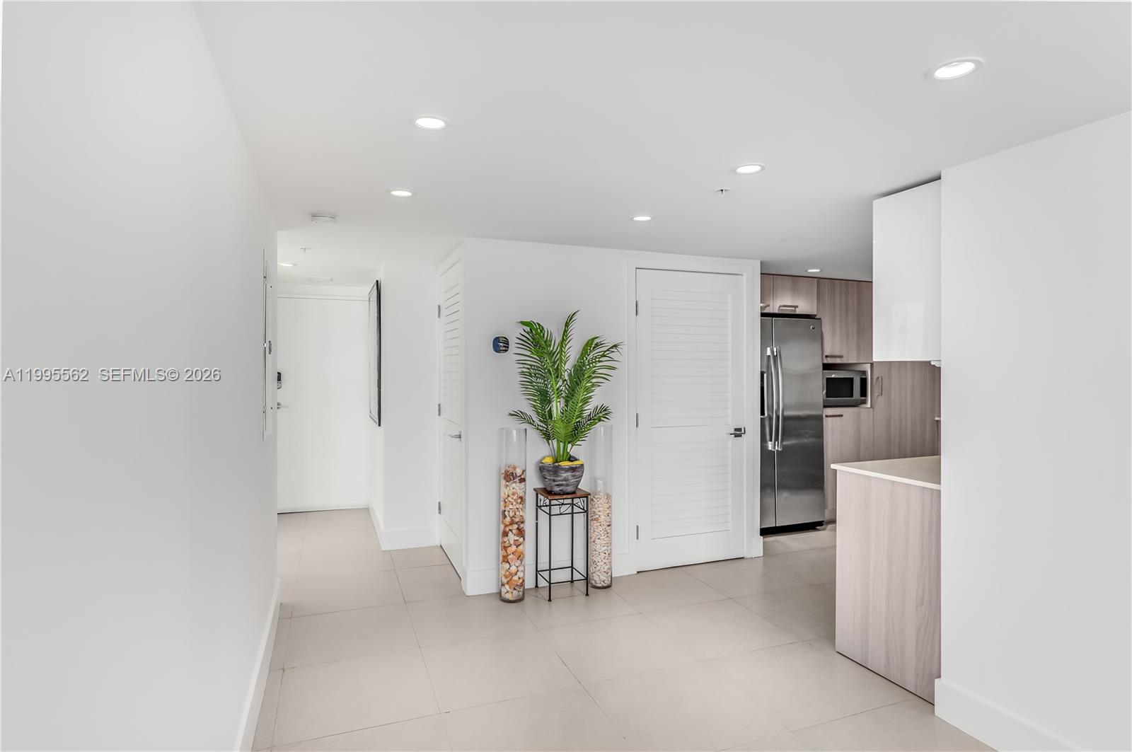 THE PALMS CONDO - Residential Lease