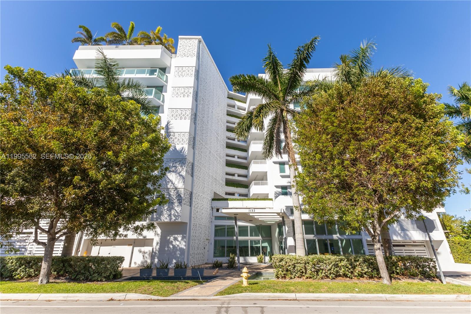 THE PALMS CONDO - Residential Lease