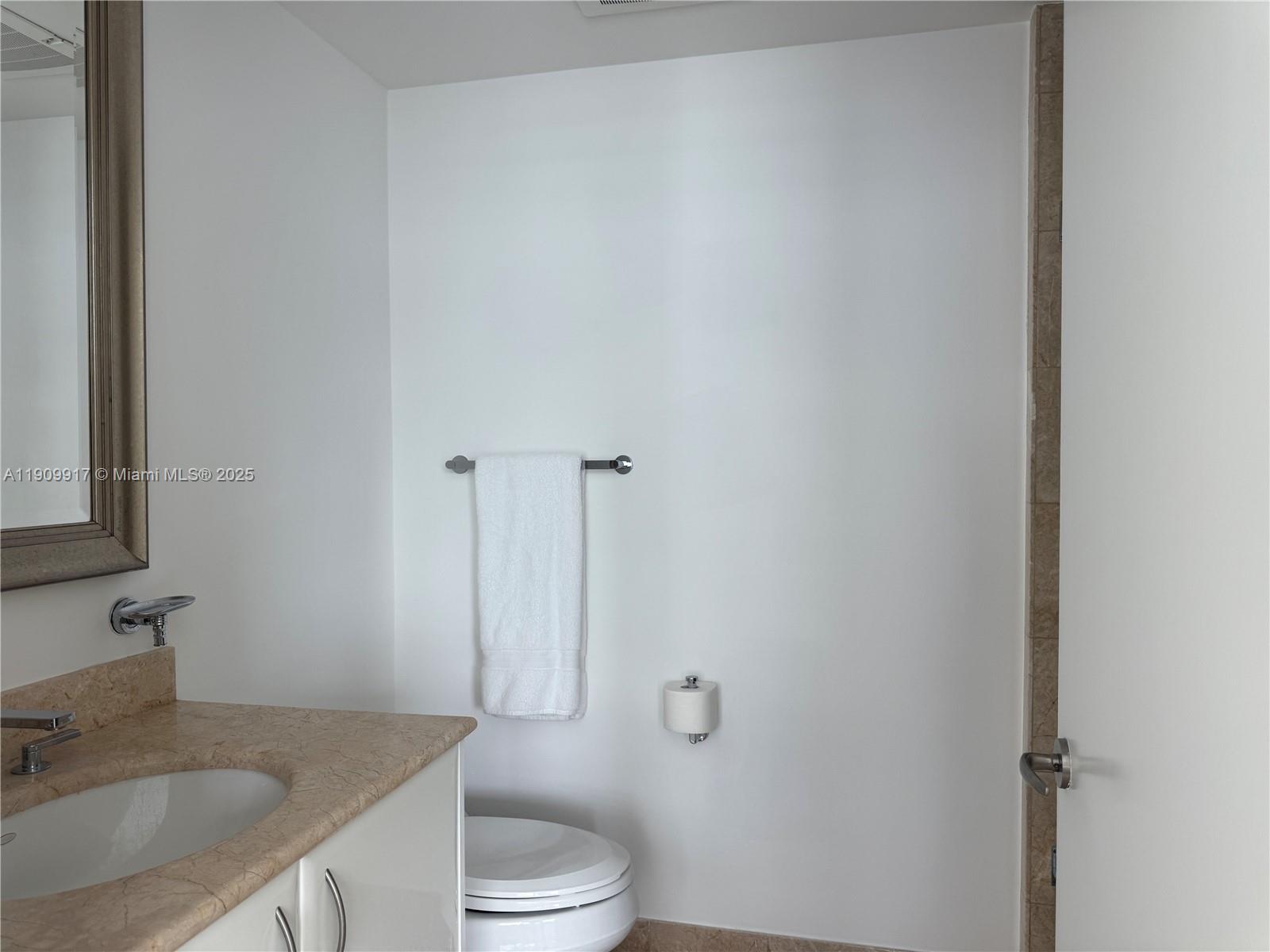 JADE RESIDENCES AT BRICKE - Residential Lease