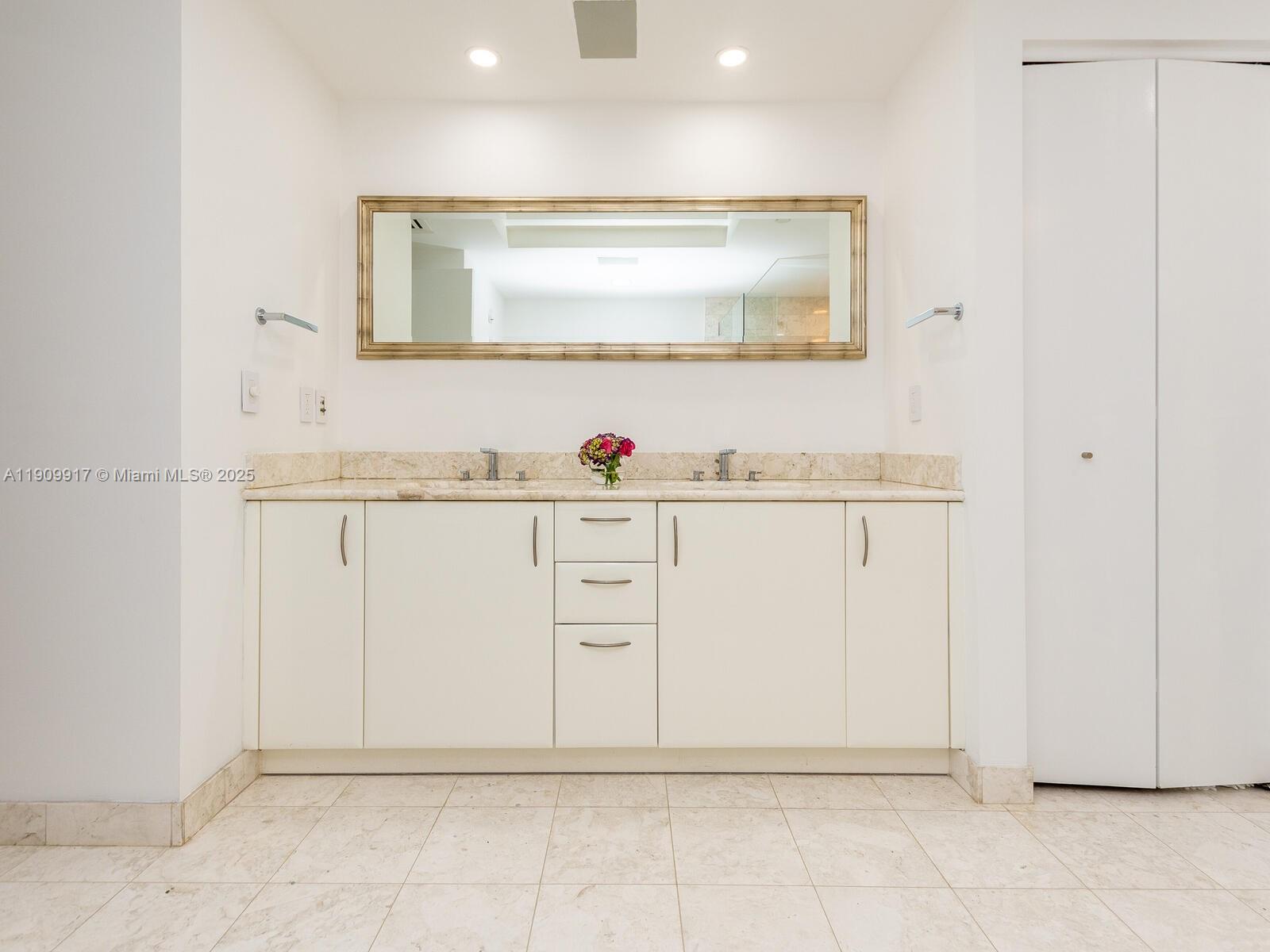 JADE RESIDENCES AT BRICKE - Residential Lease