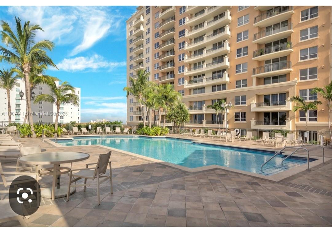 3232 Sw 22nd Ter 1003, Miami, Broward County, Florida - 2 Bedrooms  
2 Bathrooms - 