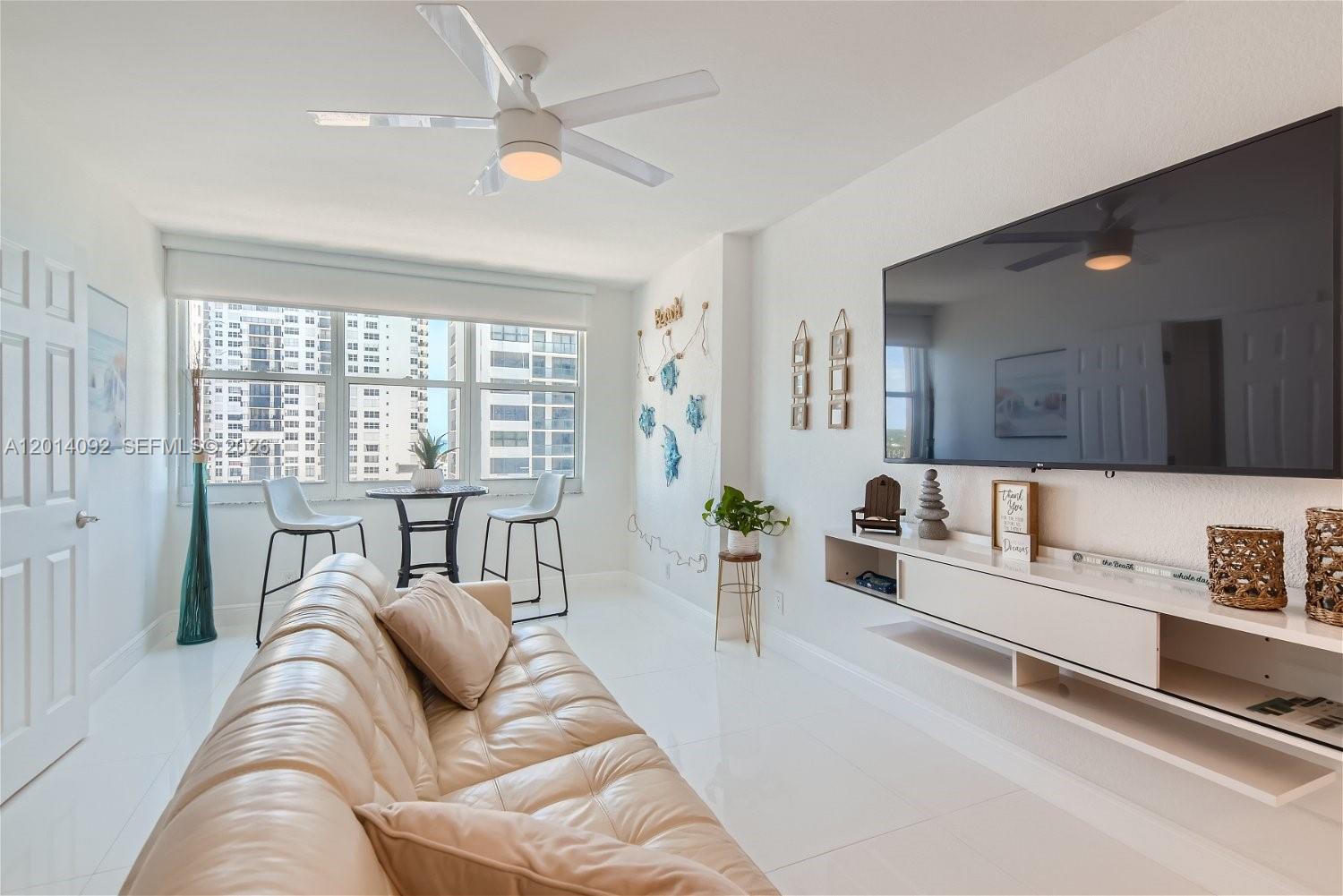 WAVE CONDO - Residential Lease