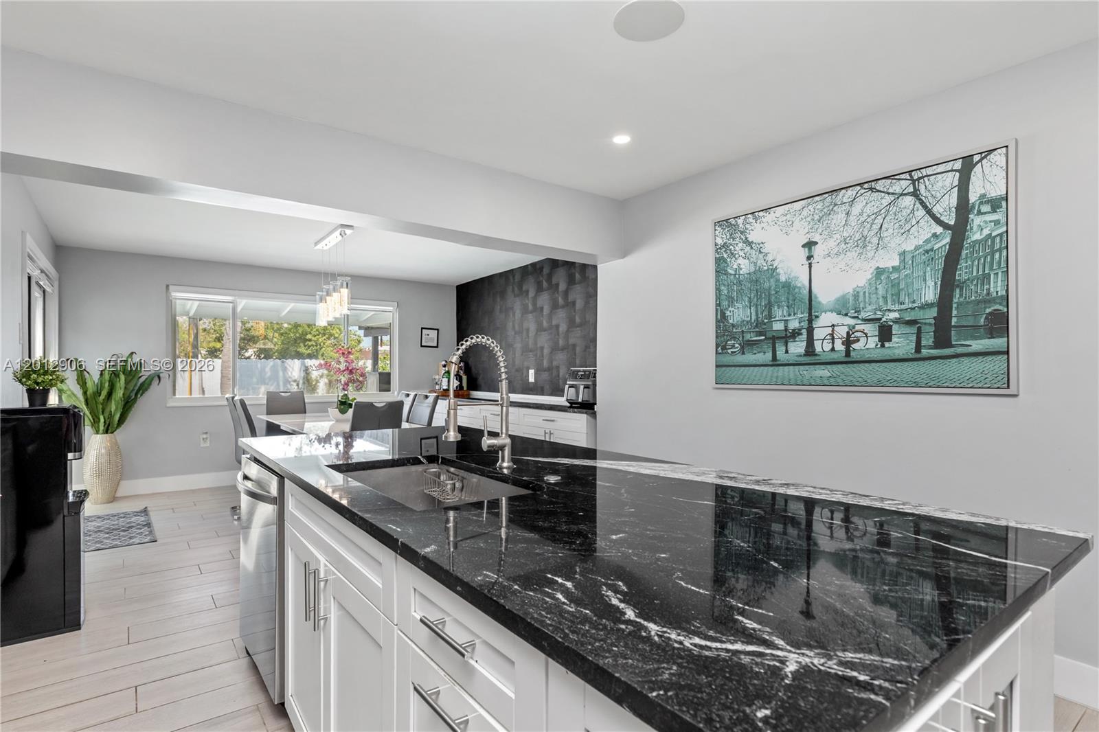 CORAL MANOR 2ND ADD - Residential Lease