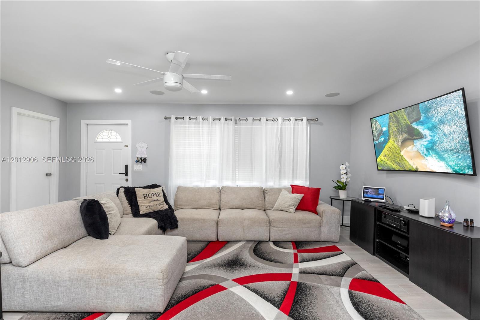 CORAL MANOR 2ND ADD - Residential Lease