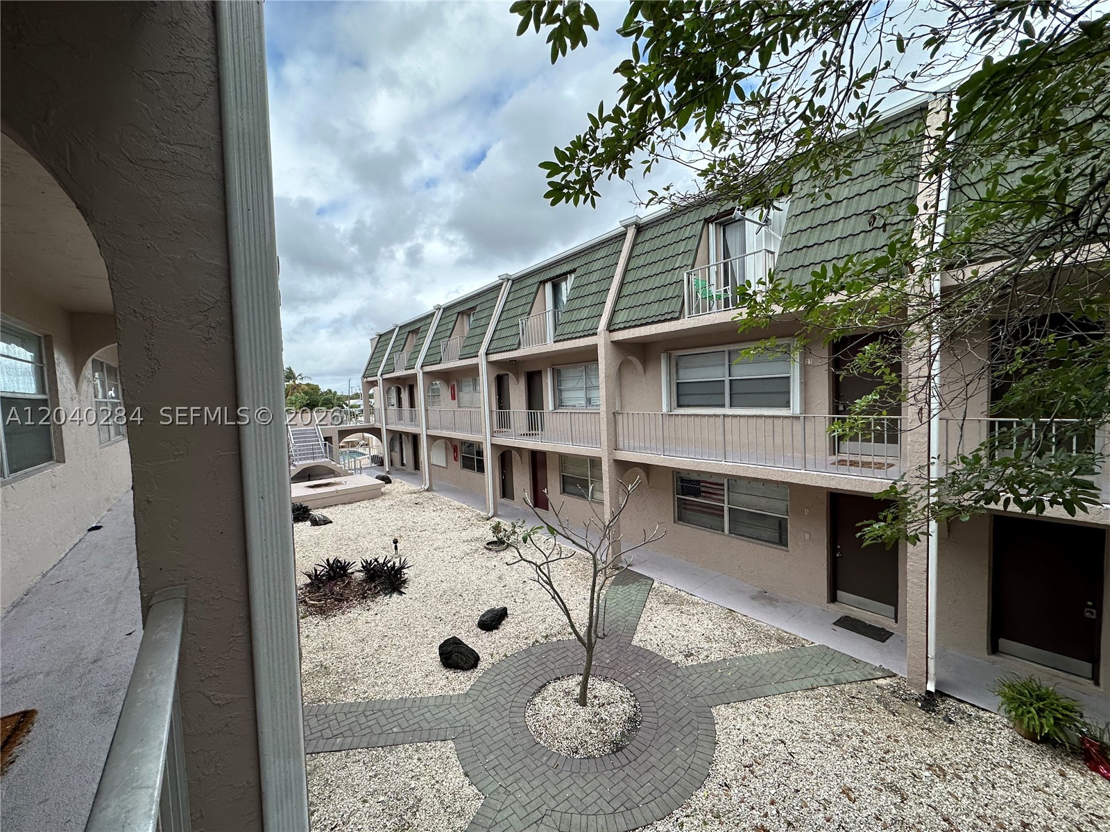 Photo 1 of 27 — 1100 SE 4th Ave 32, Deerfield Beach, FL 33441