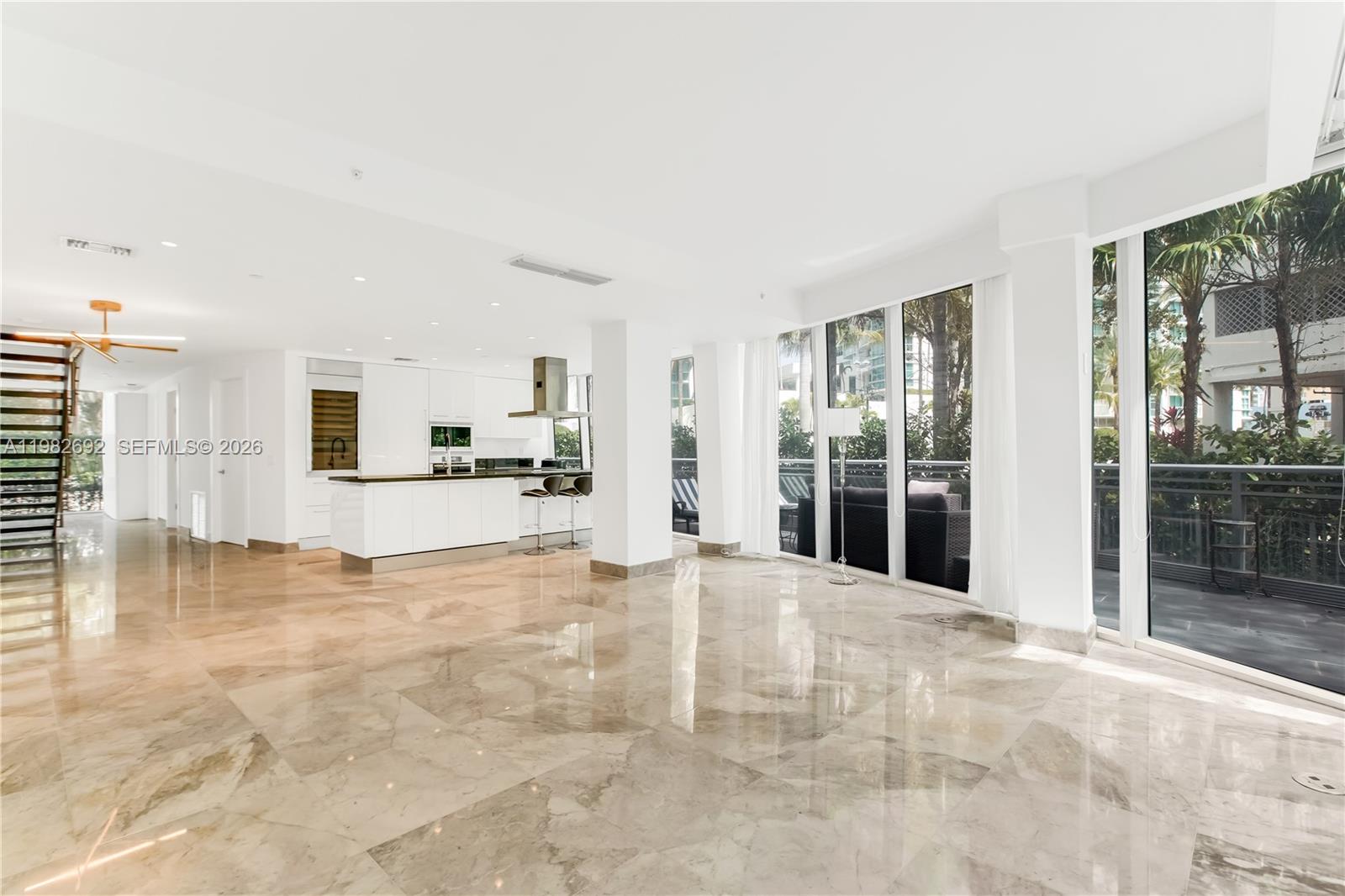 2950 NE 188th St 150