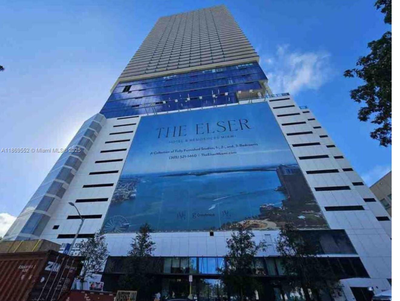 Modern Luxury living in Miami This is a brand new highest 1-Bedroom unit at The Elser Miami offers a perfect blend of style /24 concierge services , and secure parking , in the heart of Miami , walking distance of reowned dining, shopping ,and entertainment options .This building has a panoramic rooftop pool and world wide class amenities