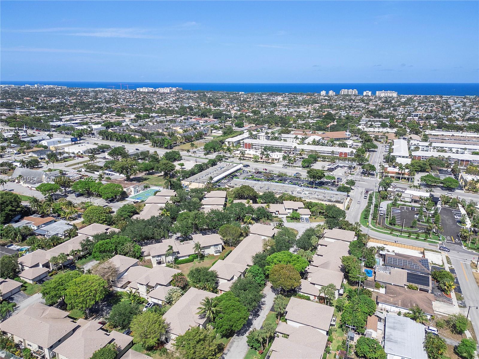 CONDOMINIUM 11 OF LIGHTHO - Residential