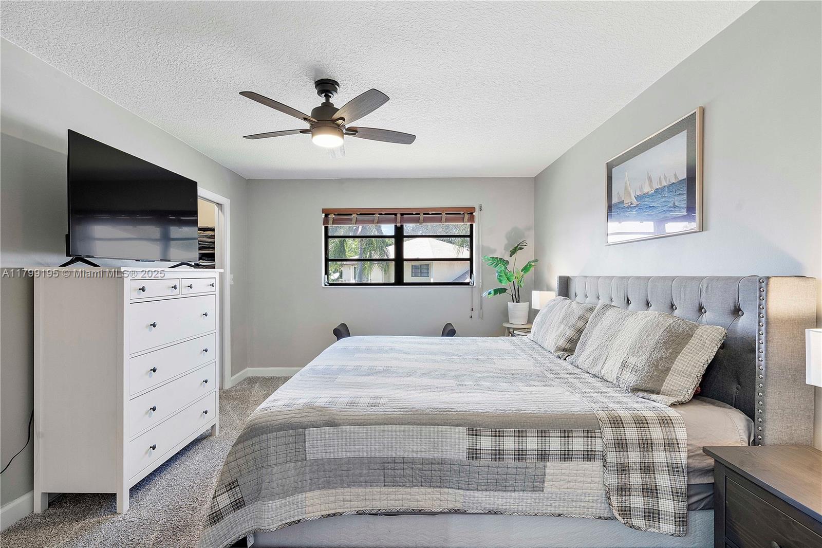 CONDOMINIUM 11 OF LIGHTHO - Residential