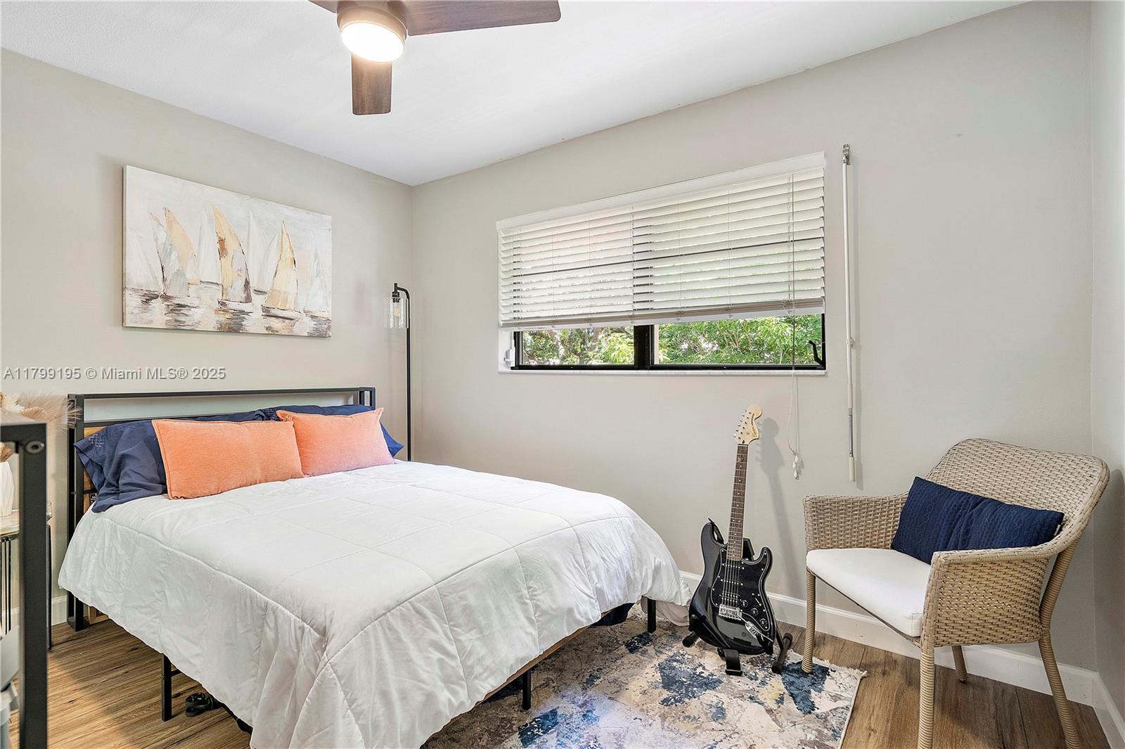 CONDOMINIUM 11 OF LIGHTHO - Residential