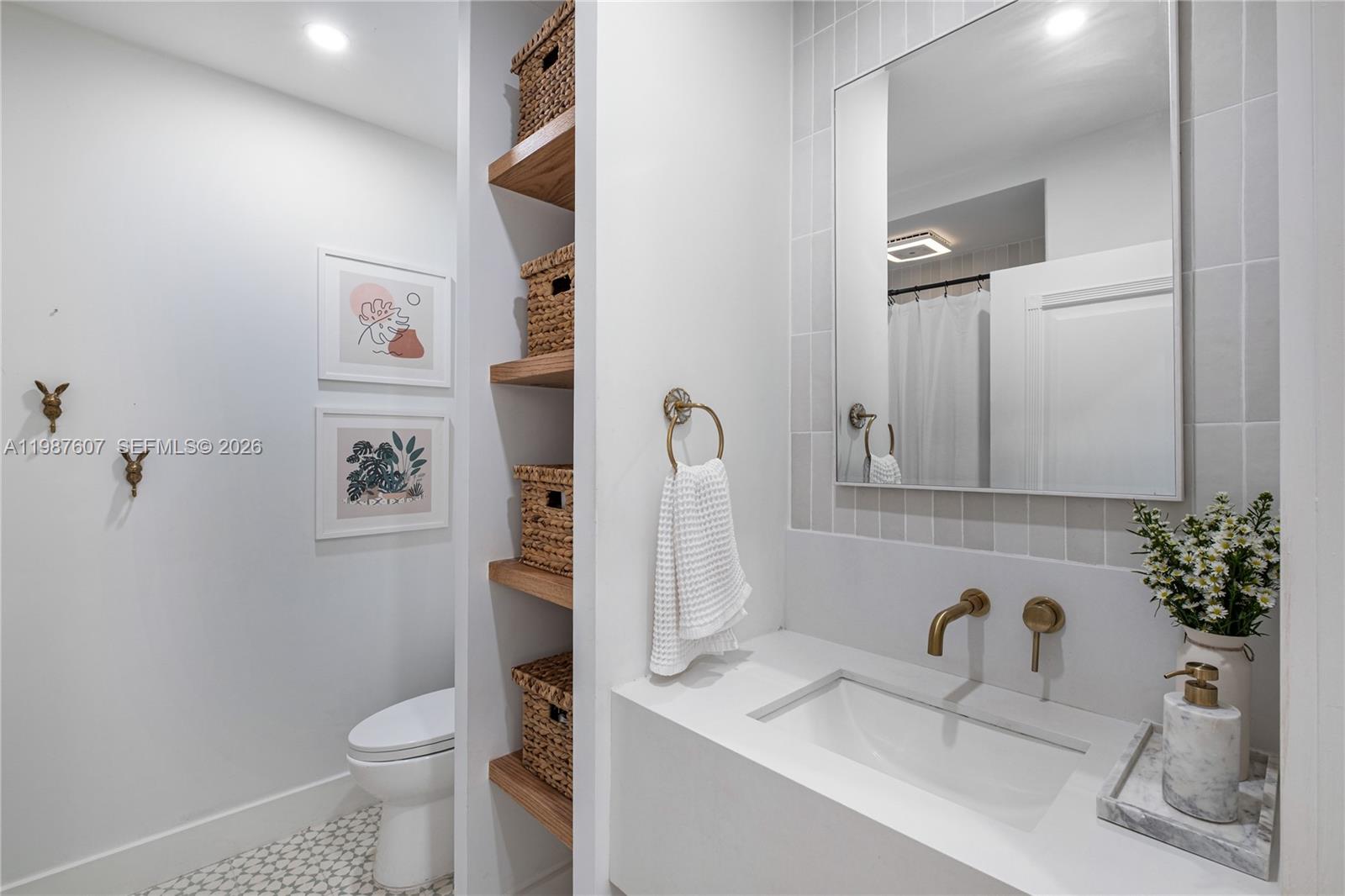 BOUGANVILLEA COURT HOMESI - Residential