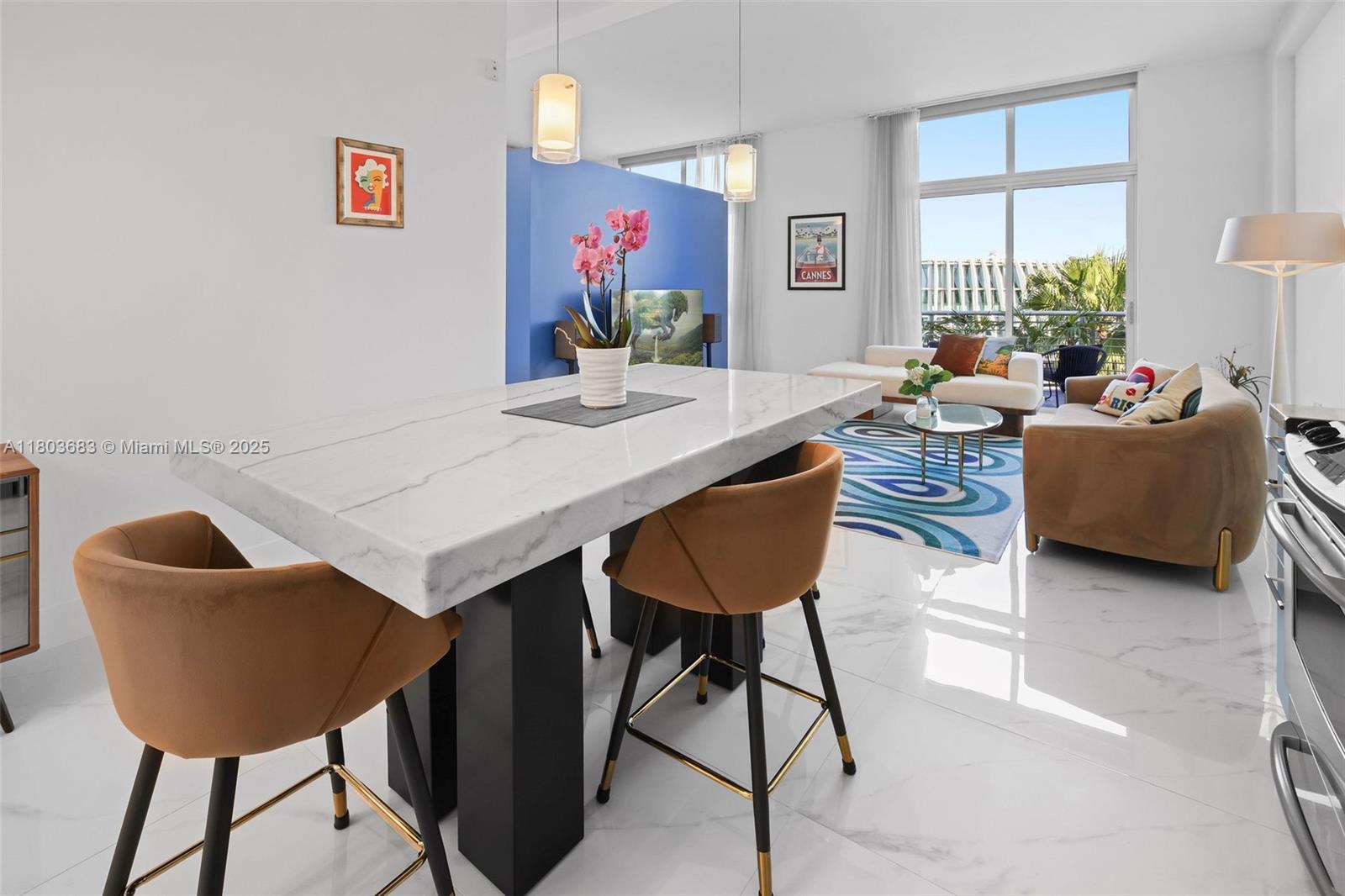 THE MERIDIAN CONDO - Residential