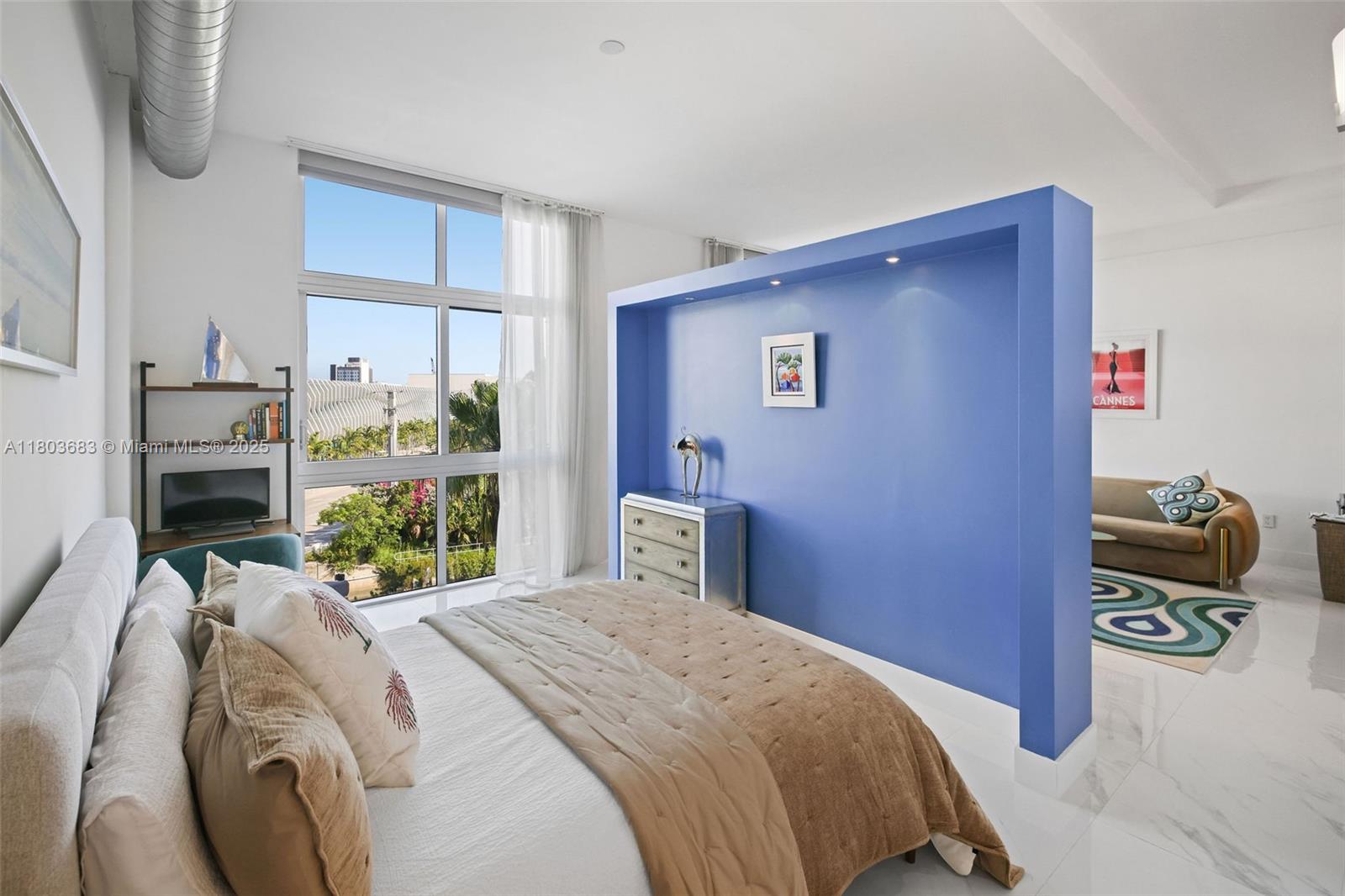 THE MERIDIAN CONDO - Residential