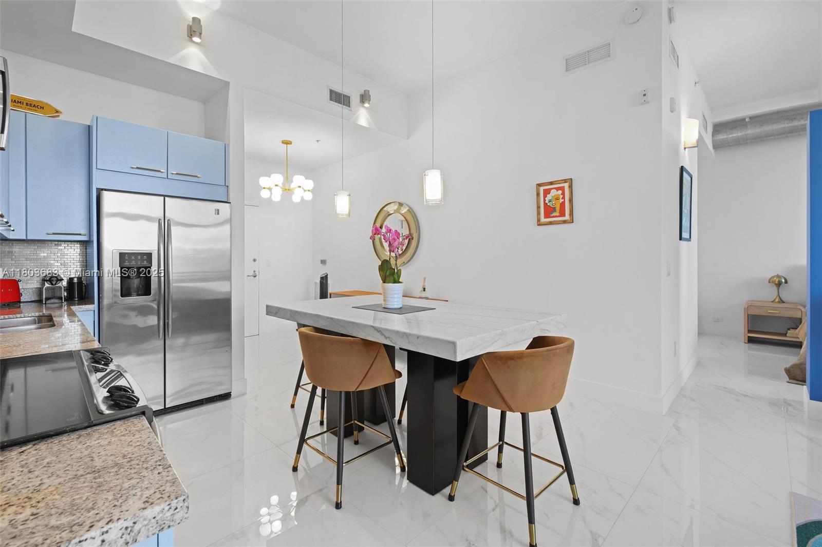 THE MERIDIAN CONDO - Residential