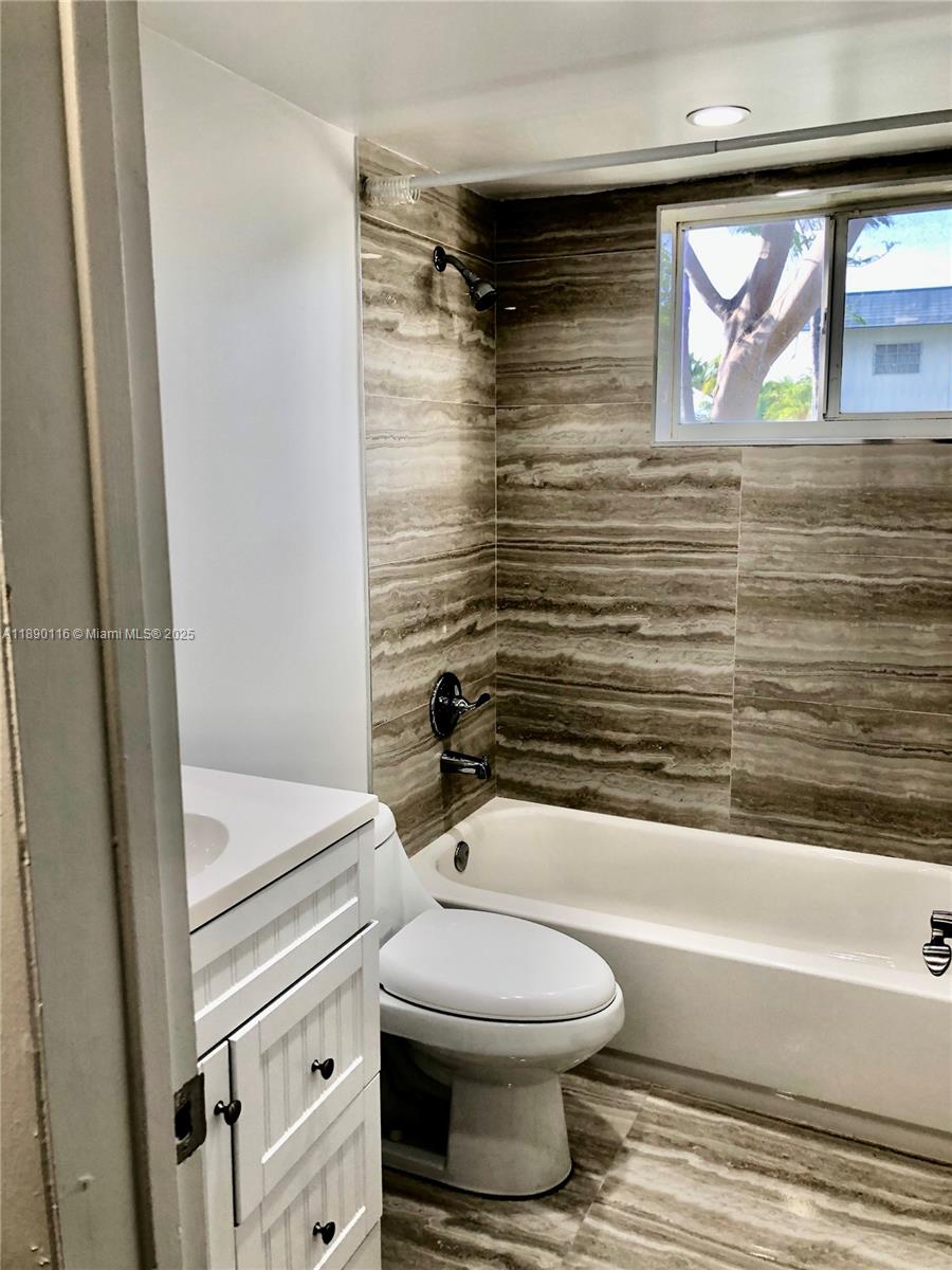 GALEN DRIVE WEST CONDOMIN - Residential Lease