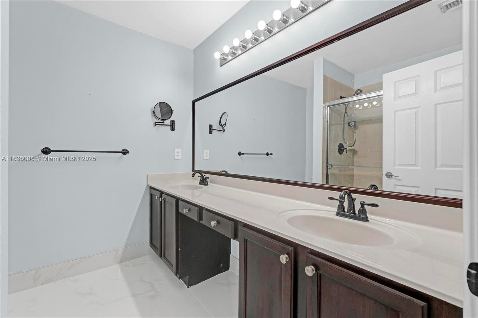 WILLOUGHBY FARMS - Residential