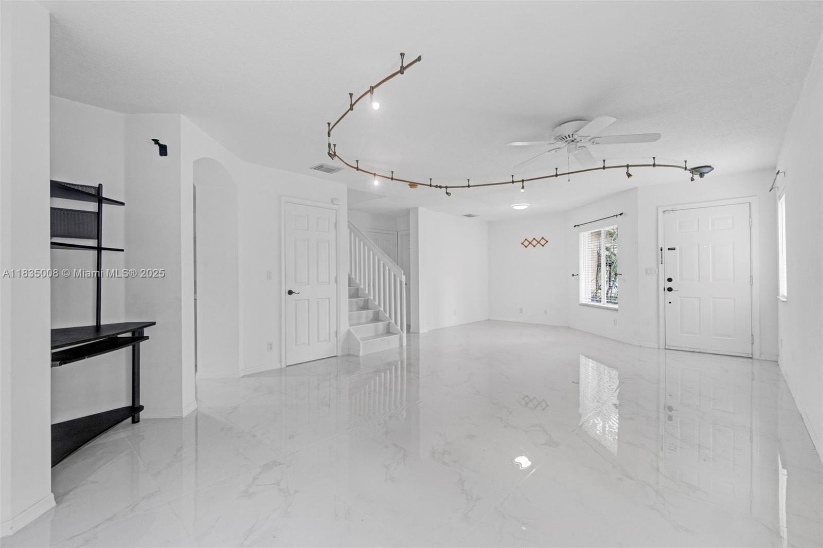 WILLOUGHBY FARMS - Residential