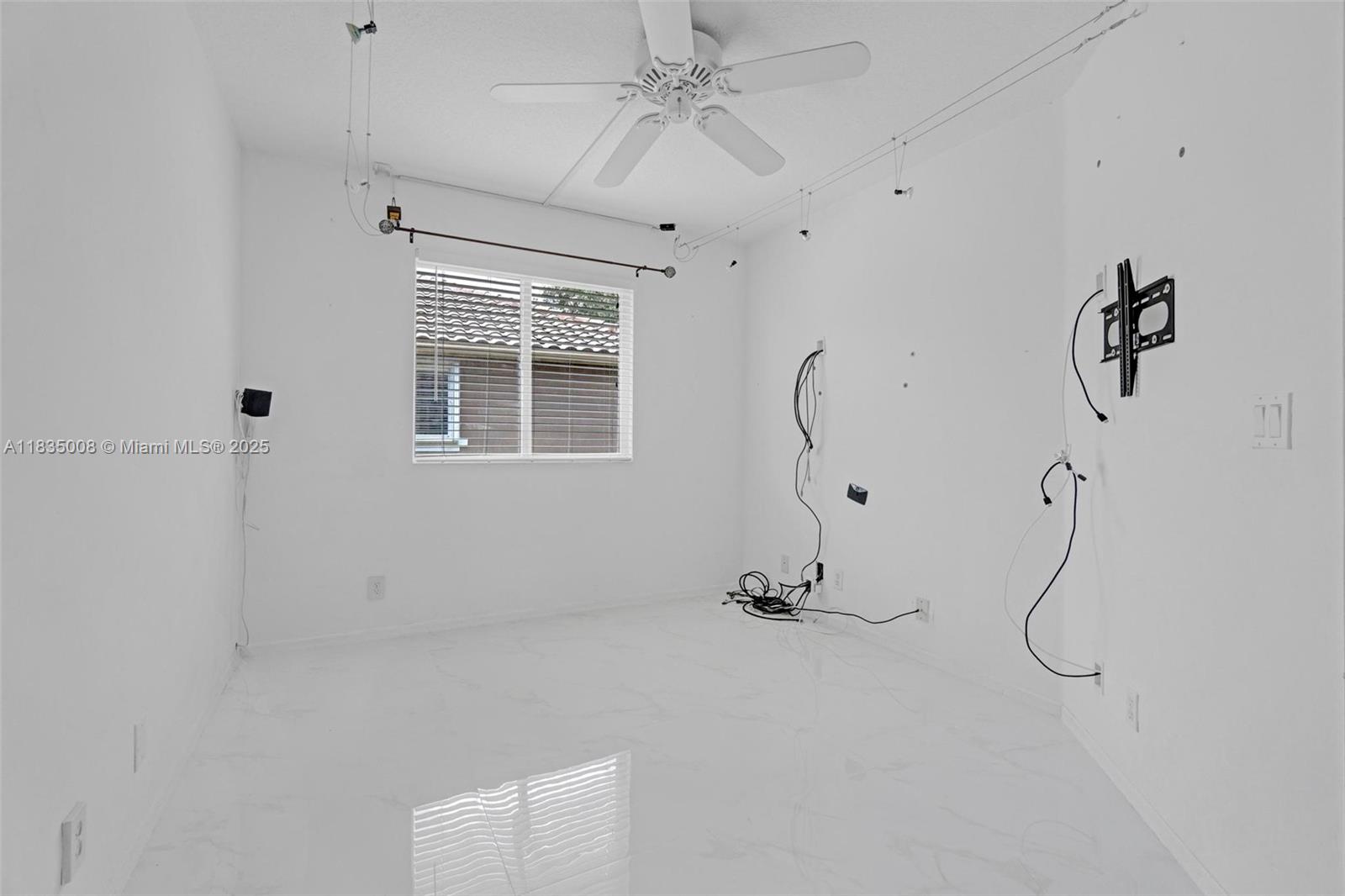 WILLOUGHBY FARMS - Residential