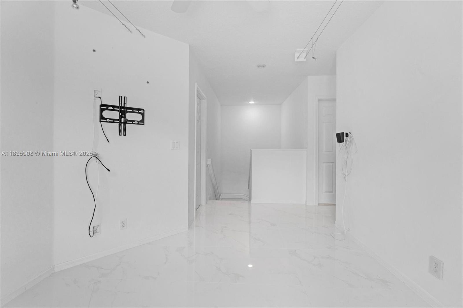 WILLOUGHBY FARMS - Residential